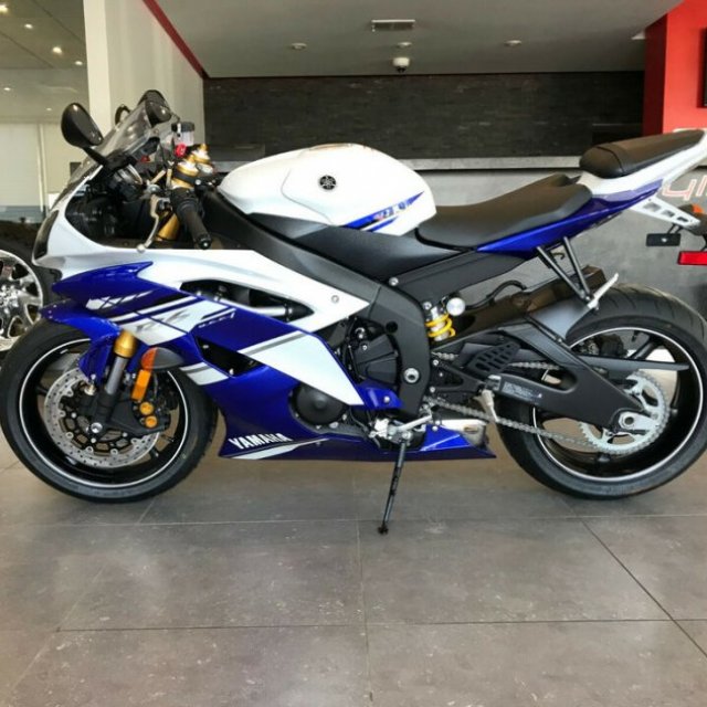 2014 YAMAHA YZF-R6 NEW OLD STOCK NO KMS!$65.27 BI-WEEKLY,$0 DOWN