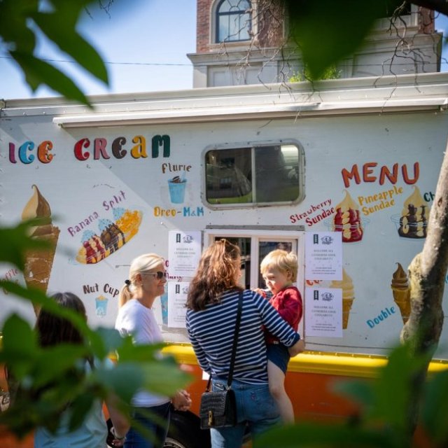 Ice Cream Truck For Events Chicago IL