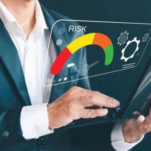 Smarter Merchant Monitoring with Dynamic Risk Assessment