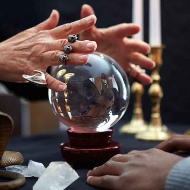 Consult The Best Psychic in Cambridge