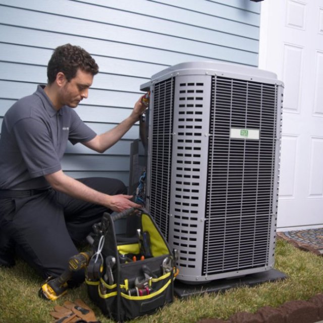 HVAC contractor in Tampa, FL